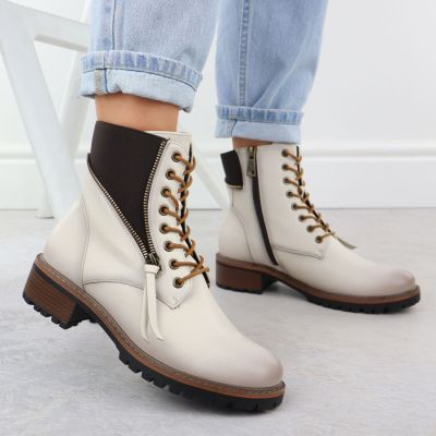 6. Women's beige worker boots Vinceza 26-58559