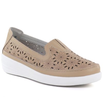 Comfortable women's leather shoes with openwork pattern in beige Evento 6849