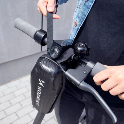 7. Wozinsky Waterproof Scooter Handlebar Bag 2L Black (WSB3BK)
