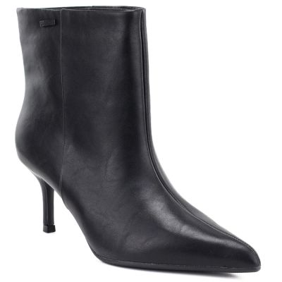 6. Women's leather ankle boots with low heels, black Big Star UU274492