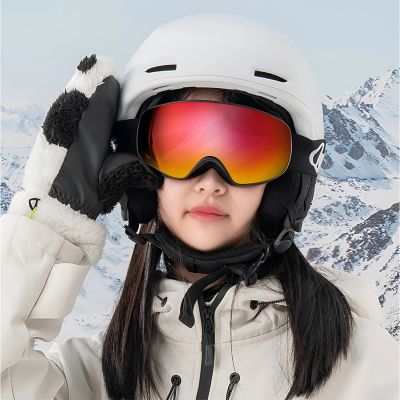 7. Qunature Black Ski Goggles Kids (Size M/L) - Black
