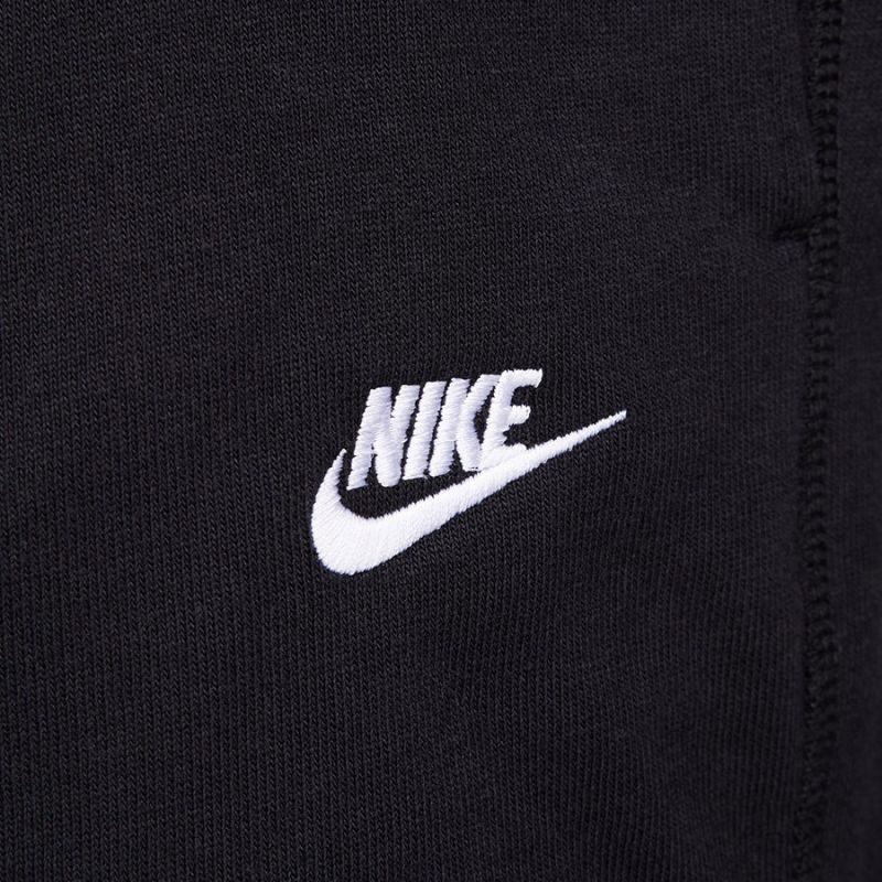 4. Nike Club Fleece Pants FQ4330-010