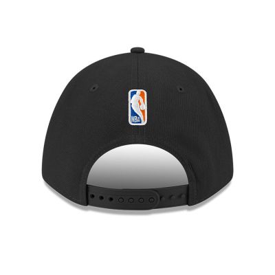 4. New Era 9FORTY New York Knicks NBA Team M-Crown Black Snapback Cap - 60755480