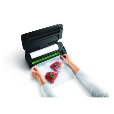 6. FoodSaver VS3190X Vacuum Sealer