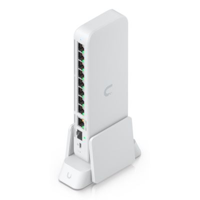 2. Ubiquiti UACC-UTS Passive Router Mount White