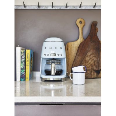 10. SMEG coffee machine model DCF02PBEU pastel blue