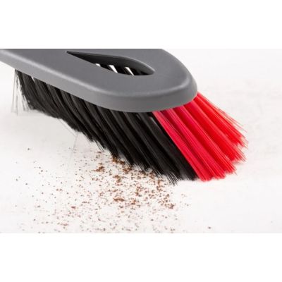 5. Vileda 2-in-1 dustpan with brush