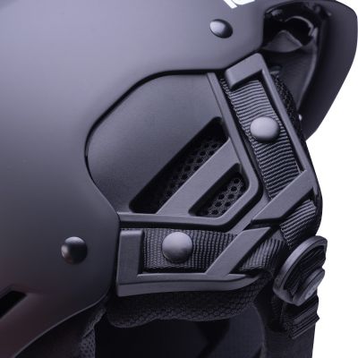 5. Iguana Higni Helmet 92800622353
