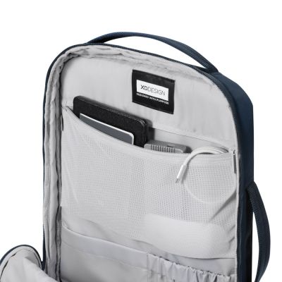 12. XD DESIGN AIR BACKPACK NAVY P706.3225