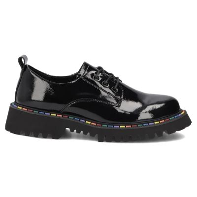 2. Women's patent leather shoes, black, Filippo DP8341