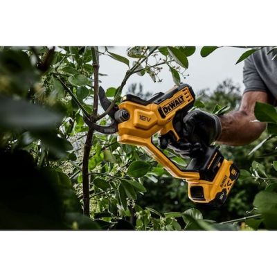 5. DCMPP568P1 DEWALT Cordless Pruner 38mm