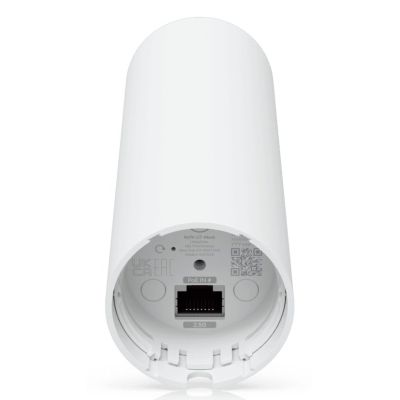 4. Ubiquiti U7 Mesh 5000 Mbps White PoE Support