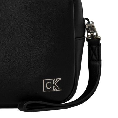 3. Calvin Klein Jeans Plaque Small Pouch K50K508221