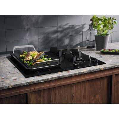 5. ELECTROLUX KDI641723K gas induction hob