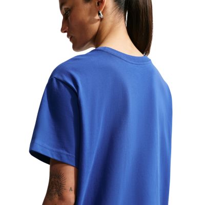 4. Nike Sportswear Classic Women's T-Shirt Blue IM6396 417