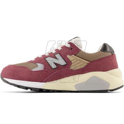 5. New Balance MT580ECA sports shoes