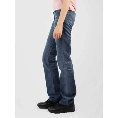 6. Levi's Standard 570 straight fit 10570-0027