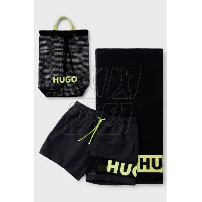 2. Hugo Cruise M 50515502-001 Swimsuit Shorts + Towel Set