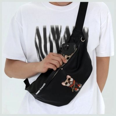 10. Nimmy Crossbody Glasses Cool Dog Shoulder Bag - Black