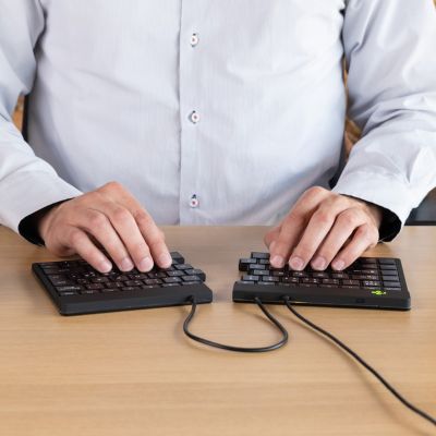10. R-Go Tools Ergonomic R-Go Split Break v2 Keyboard with Break Software, QWERTZ_DE, Wired, Black