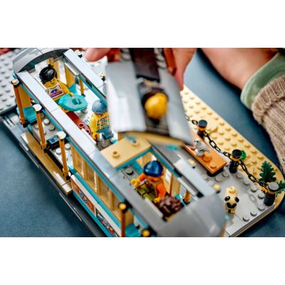 11. LEGO City 60506 - Beach Tram