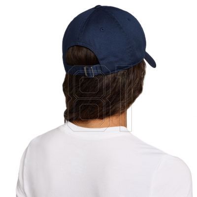 2. Nike Club Cap FB5368-451