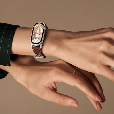 6. Xiaomi Smart Band 10 AMOLED Activity Tracker 4.37 cm (1.72") Black