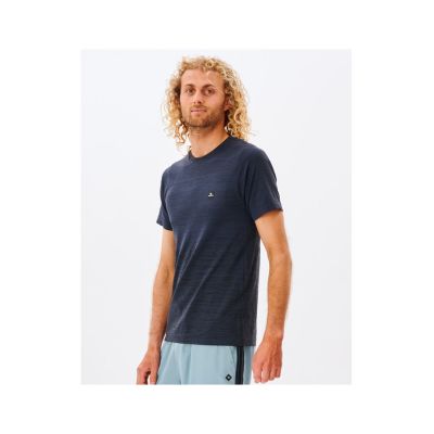 4. RIP CURL Vaporcool Seamless Tee T-Shirt black