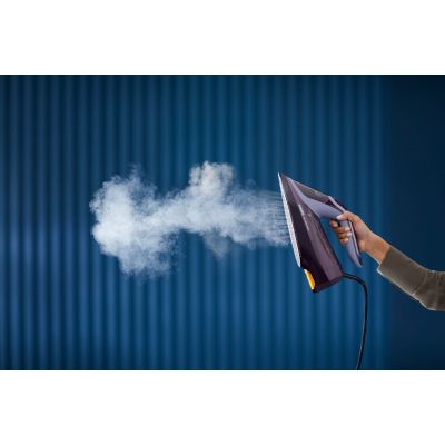 6. Philips | DST8021/30 | Steam iron | Continuous steam 55 g/min | Steam boost 240 g/min | Purple