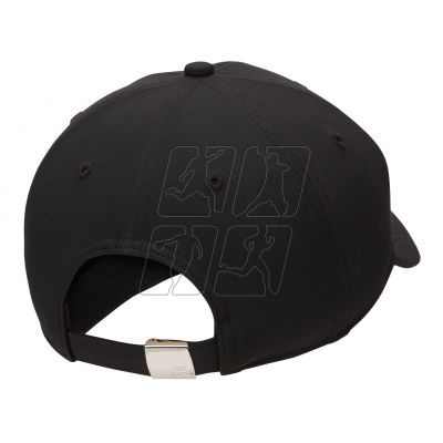 2. Cap Nike Club FB5371-010