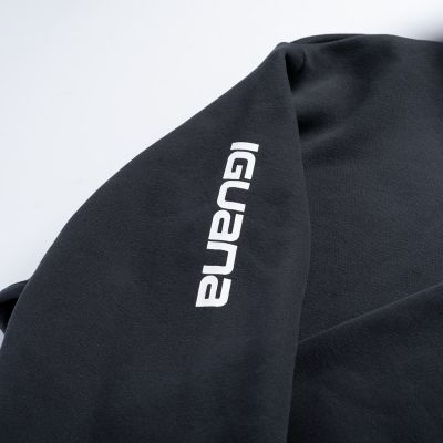 11. Pirumo W sweatshirt