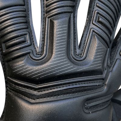 5. 4keepers Champ Gold Black VII RF2G M S994173 gloves