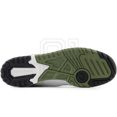 10. New Balance BB550DOB sports shoes