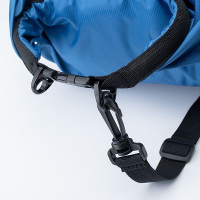 6. Hi-Tec Drypouch 20 92800597800