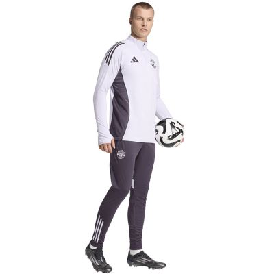 3. Adidas Manchester United Training Top KA8940 sweatshirt