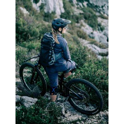 3. Julbo Forest Evo Black/Blue Irise Bike Helmet