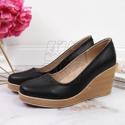 2. Leather pumps on the wedge Filippo W PAW339A black