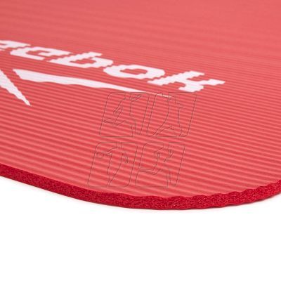 9. Reebok training yoga mat 11014RD