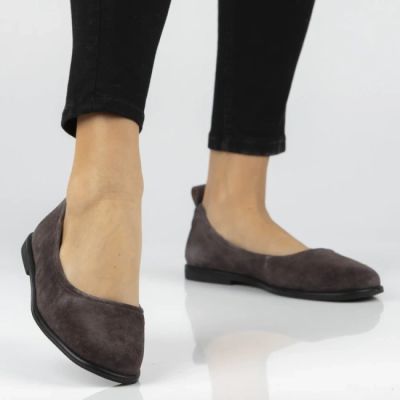 6. Women's suede leather ballerinas brown DP7741