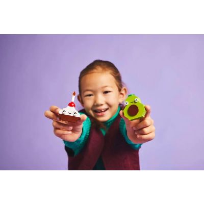 11. LEGO CLASSIC 11039 Creative Treats