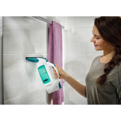6. LEIFHEIT Dry&Clean 51016 Window Cleaner