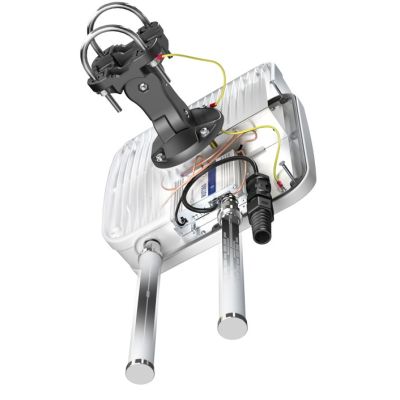 3. QuWireless QuMax directional antenna PoE/LAN 6 dBi