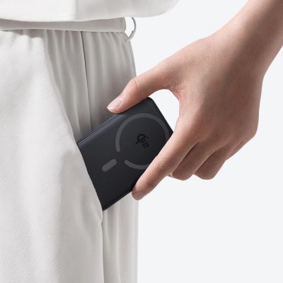 5. Baseus EnerFill FM12 10000mAh 22.5W Qi2 Power Bank MagSafe Compatible with Baseus Simple USB-C 20V/3A 30cm Cable - Black