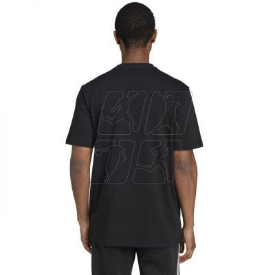 7. adidas Modern Essentials Graphic M T-shirt IW2702