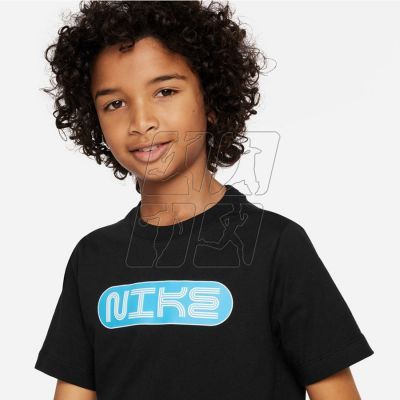 4. Nike Sportswear Jr DX9499-010 T-shirt