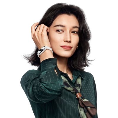 18. Xiaomi Smart Band 10 AMOLED Activity Tracker 4.37 cm (1.72") Black