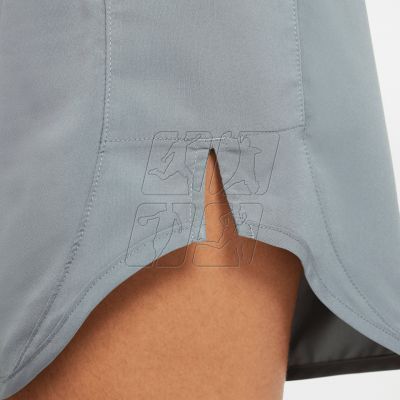 3. Nike Tempo Luxe Shorts W CZ9576-084