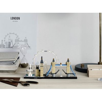 8. LEGO Architecture 21034 London