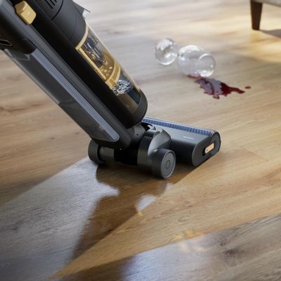 14. Philips Home 7000 Series Cordless Wet and Dry Vacuum Cleaner