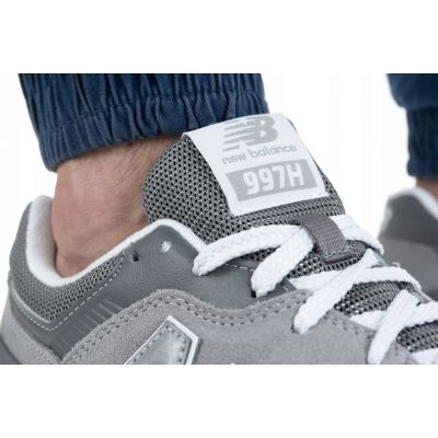 15. New Balance men's shoes CM997HCA classic 40